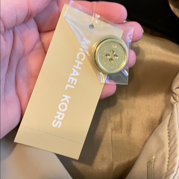 Michael Kors trench coat - Picture 10 of 12